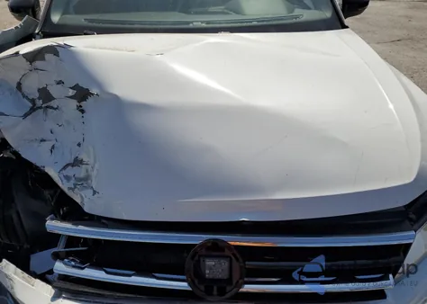 2021 Volkswagen Tiguan Se z USA, uszkodzony, nr VIN 3VV3B7AX2MM045974